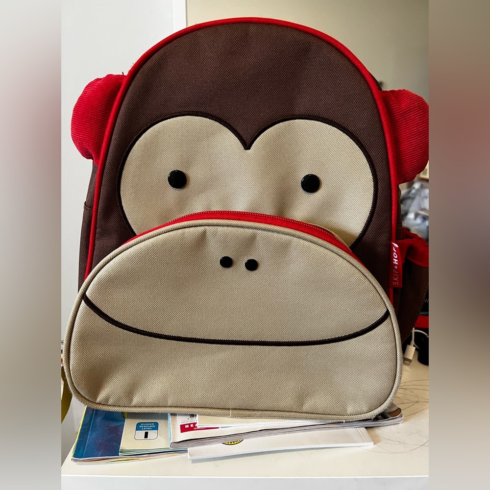 EUC - skip hop backpack